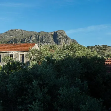ヴィラ Manolis Stone House Mouríon