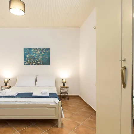 Manolis Stone House * Mourion (Chania)